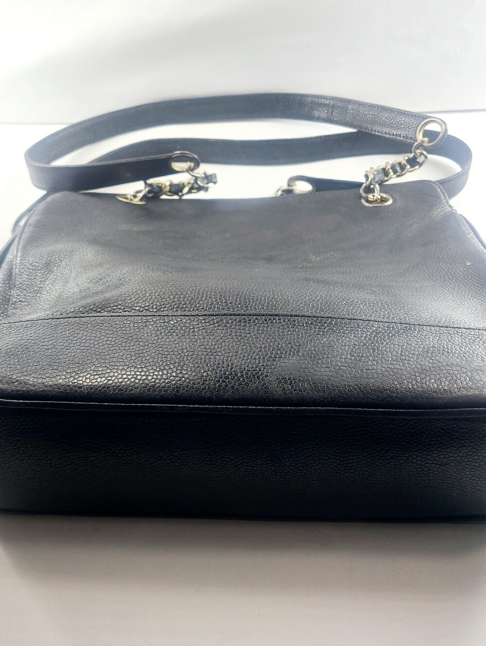 Chanel Leather Shoulder Bag - Picture 7 of 7